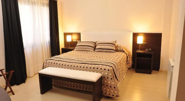 San Martin Plaza Hotel, Rezerwuj Hotel Hotele w Palmar z parkingiem, Parking