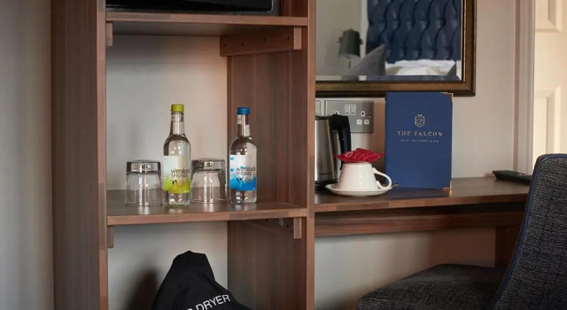 Семейный номер Standard The Falcon Hotel