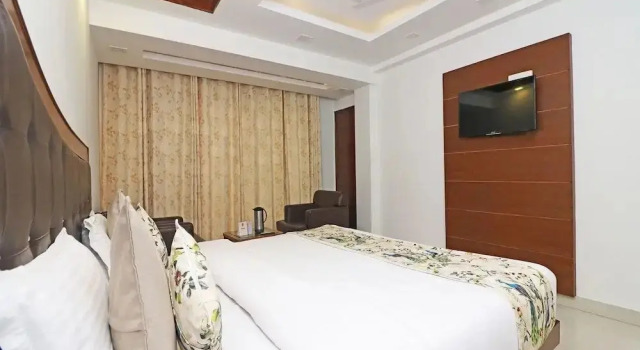 Vrindavan Resort by OYO Rooms, Забронировать Курортный отель Отели штата Раджастхана 3 звезды, 3*