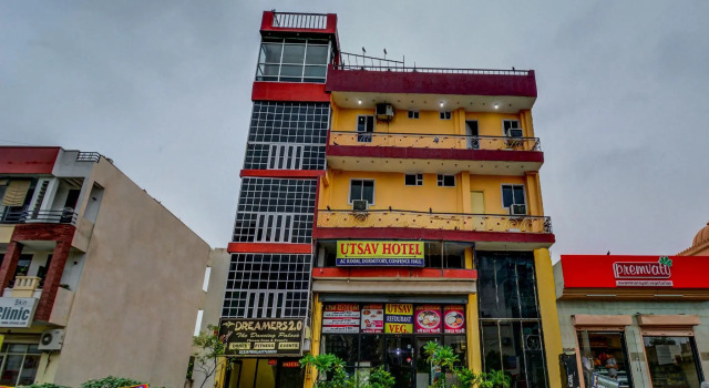 Collection O 18320 Hotel Utsav