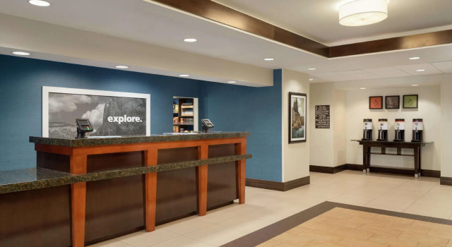 Hampton Inn & Suites Thousand Oaks, CA, Забронировать Отель Таузанд-Окс Большой Лос-Анджелес