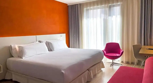 Двухместный номер Deluxe Barceló Hamburg