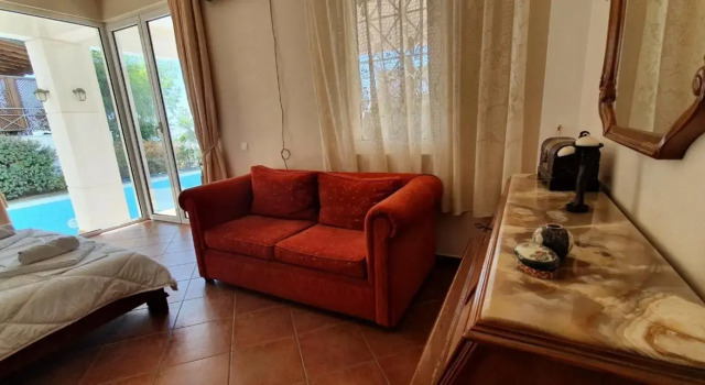 Athenian Luxury Villa in Glyfada, Забронировать Вилла Глифада Афины