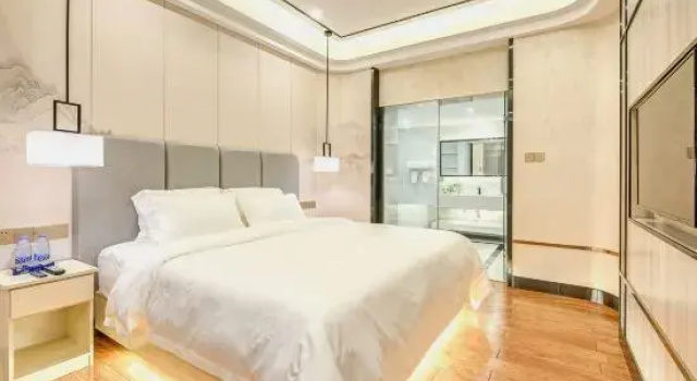 Люкс Business Lavande Hotel (Qinhuangdao Yingbin Road Railway Station)