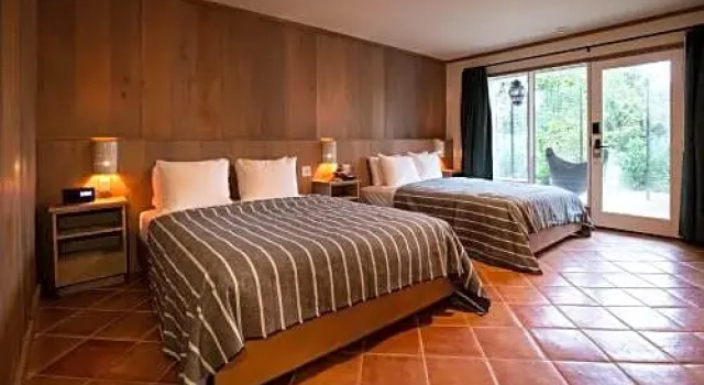 Standard Einzel Zimmer mit Poolblick Stagecoach Inn