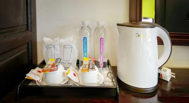Трёхместный номер Standard c 1 комнатой E-Outfitting Vang Thong Hotel