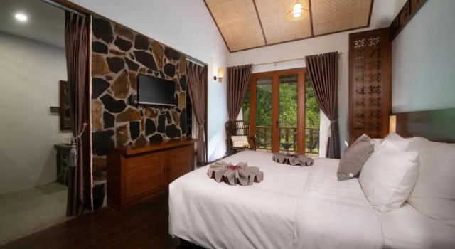 Бунгало Luxury с балконом Mai Chau Mountain View Resort