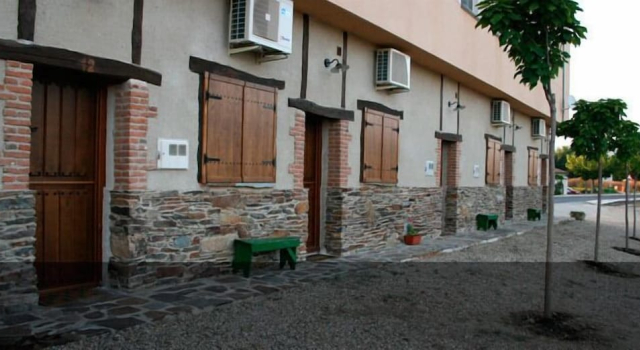Posadas De Granadilla, Book Apartment Hotels in Extremadura with a Pool, Swimming Pool