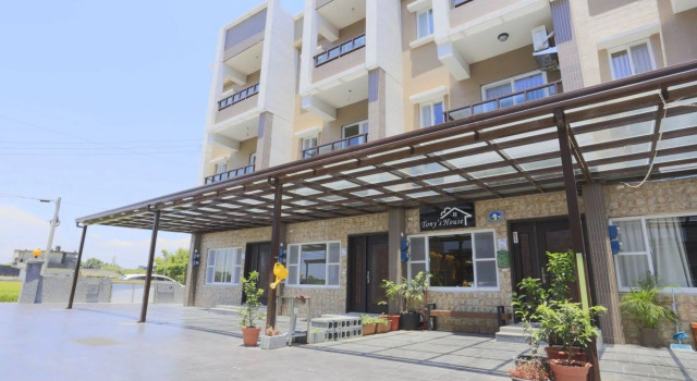 Tonys house, Prenota Hotel Hotel a Jiaosi con parcheggio, Parcheggio