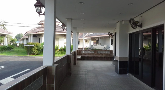 Tokyo Country Inn, Забронировать Отель Накхонратчасима Nakhon Ratchasima Province