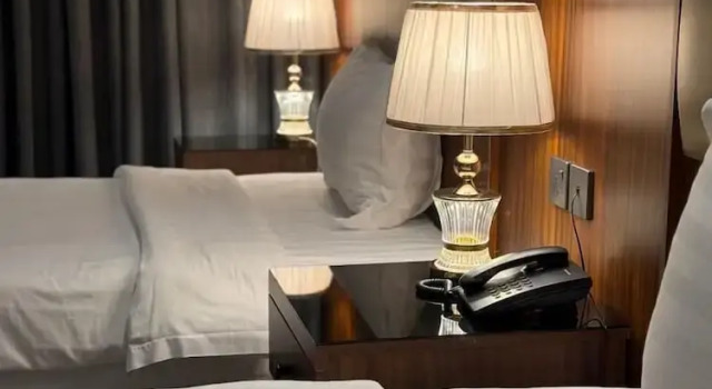Четырёхместный номер Deluxe Hotel Ajnihat Safwat Taiba-فندق أجنحة صفوة طيبة