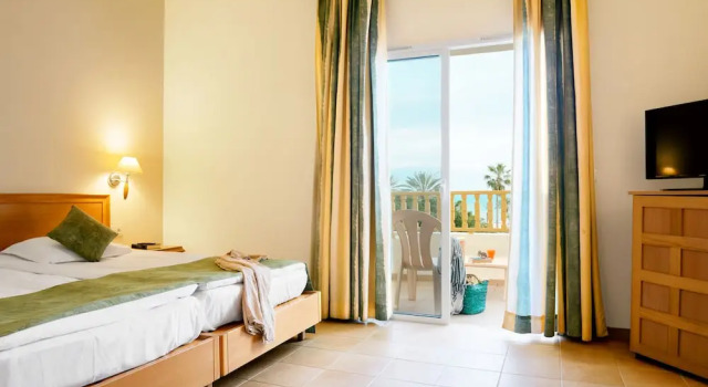 Двухместный номер Standard с частичным видом на море CALIMERA Delfino Beach Resort & Spa - All inclusive