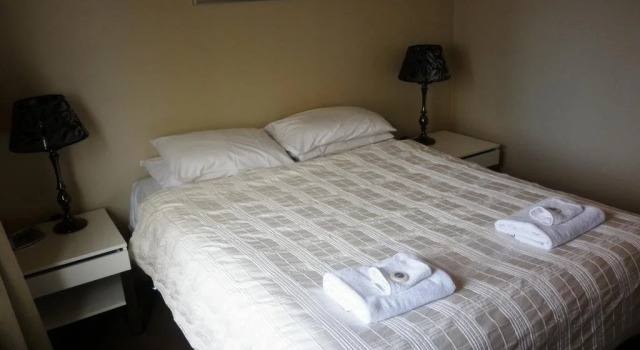 Largs Pier Hotel Motel