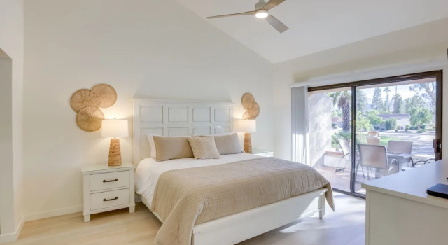 Апартаменты Resort-style Palm Desert Rental: Pickleball Courts