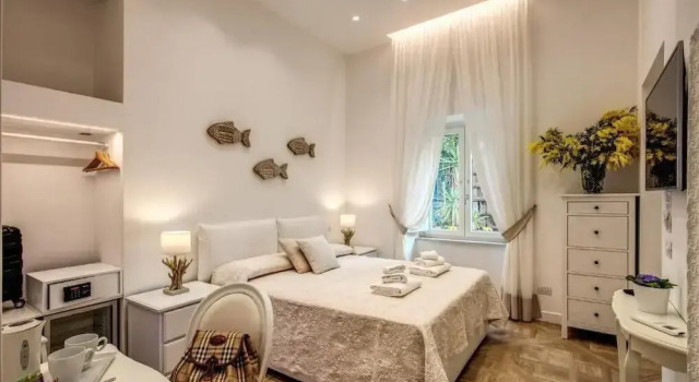 Двухместный номер Standard с видом на внутренний двор Sorrento Square Suites