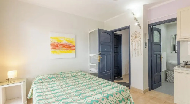 Stefanela Building Apartments