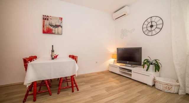 Apartments Milas, Rezerwuj Apartament Podstrana Split Region