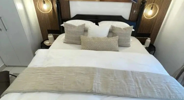 Люкс Executive с 3 комнатами Deluxe Embassy Gardens