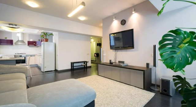 Nadezhda Apartment on Nauryzbay batyr 37, Забронировать Апартаменты/квартира Апартаменты Алматы, рядом с Станция метро Алмалы, Апартаменты/квартира