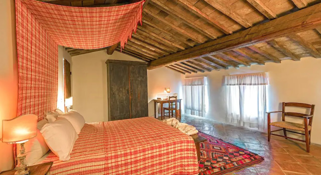 Bastia, Varaa Hotelli Umbertide Umbria
