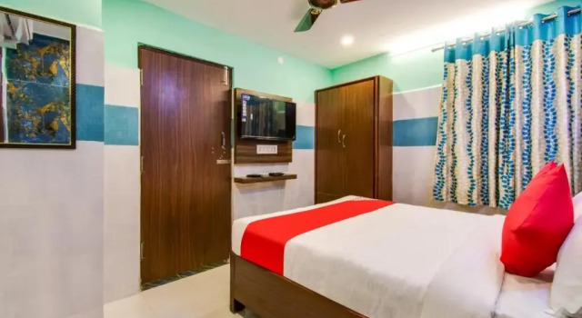 Hotel Sri Grand by OYO Rooms, Rezerwuj Hotel Hotele w Andhra Pradesh z parkingiem, Parking