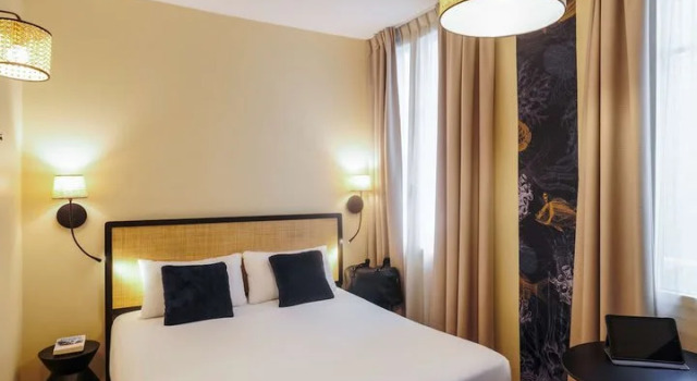 Люкс Ibis Styles Nantes Centre Place Graslin