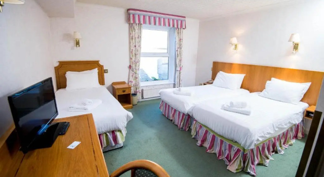 Трёхместный номер Standard Ivy Bush Royal Hotel by Compass Hospitality