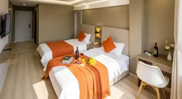 Трёхместный семейный номер Standard Echarm Plus Hotel Wuxi Changjiang North Road