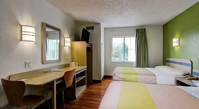 Номер Deluxe Super 8 by Wyndham Aurora East