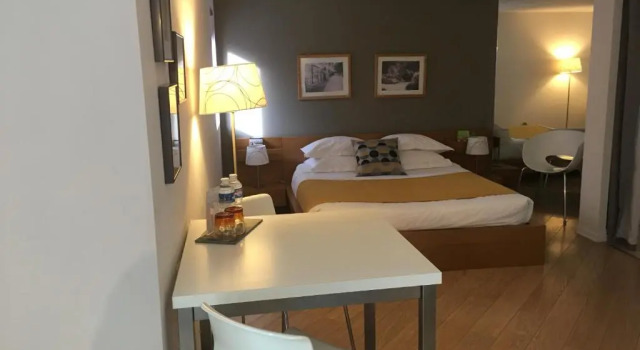 Couette et Café, Забронировать Отель Монпелье Hérault