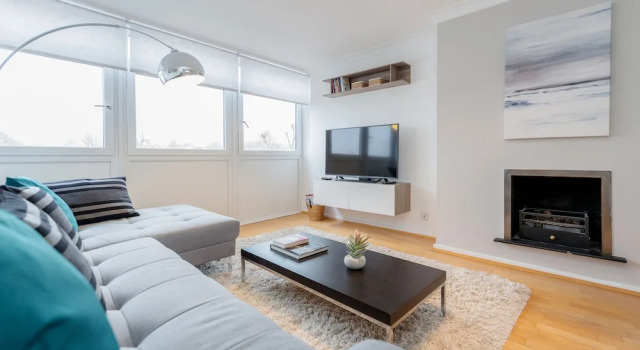 Апартаменты Holland Park Heights by BaseToGo