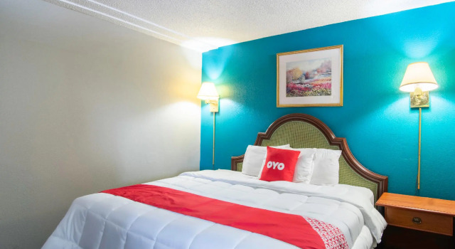 Двухместный номер Premium OYO Hotel Hutchinson West 4th Ave