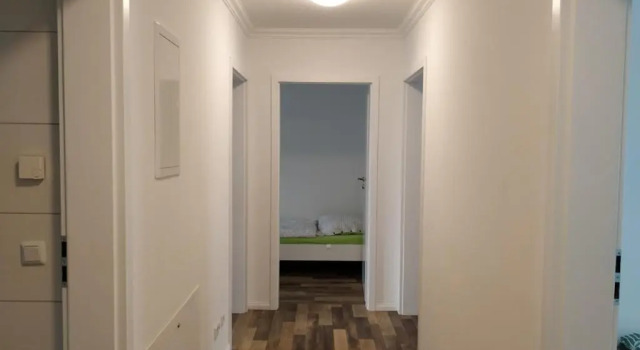 Апартаменты c 1 комнатой Mehrfamilien Haus