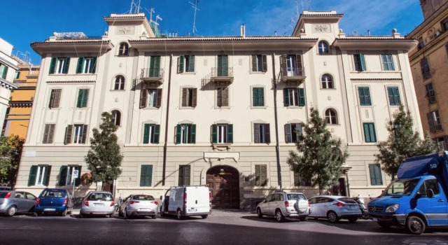Bright and Modern 2 bed Flat Near San Giovanni
