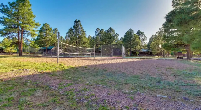 Near Sitgreaves Natl Park: High Country Farmhouse