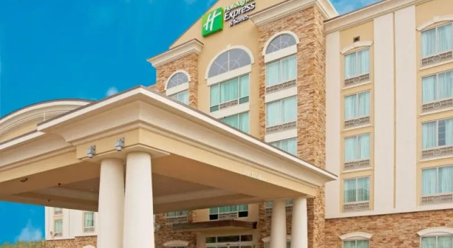 Кровать в общем номере Holiday Inn Express & Suites Columbus at Northlake by IHG