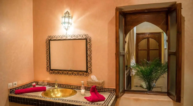 Трёхместный номер Standard с балконом Riad Al Wafaa