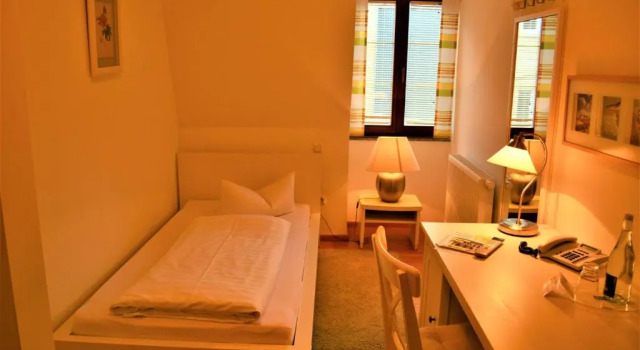 Economy Hotel Kronach, Prenota Hotel  