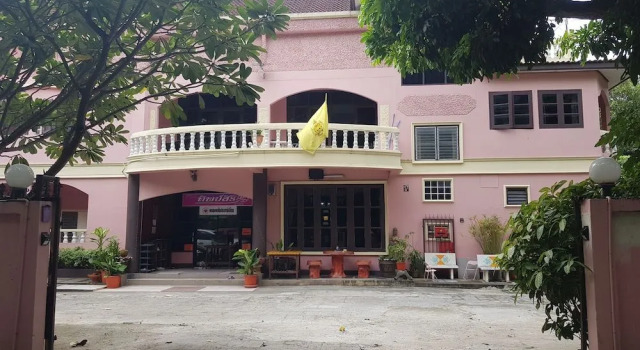 OYO 75357 Thipsiri Home, Забронировать Отель Отели Nong Pa Khrang 3 звезды, 3*