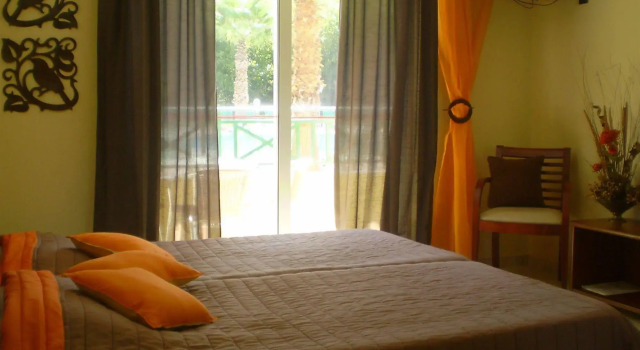 Damia Hotel & Apartments