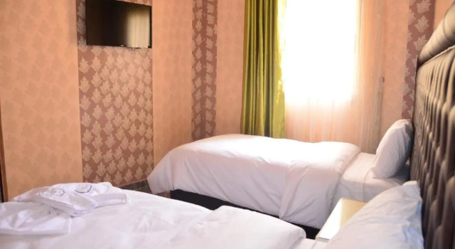 Номер Standard Hôtel Hadaik Ain Asserdoune