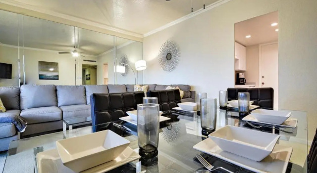 Regatta Beach Club C1009 2373