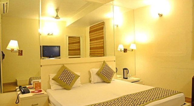 Hotel Ajanta Juhu near Juhu Beach
