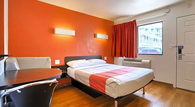Номер Standard Super 8 by Wyndham Walnut Creek