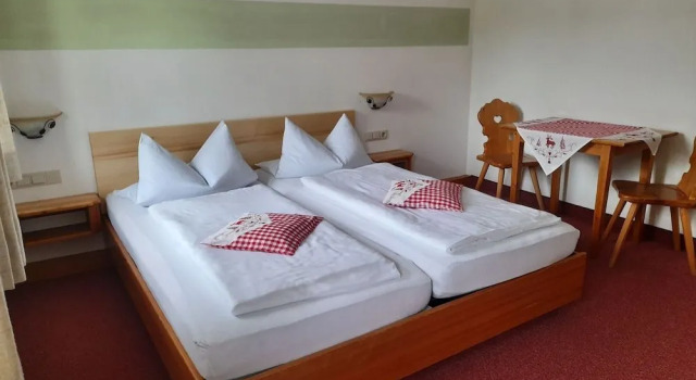 Gasthof Rundeck, Rezervați Hotel Kinding Altmühltal