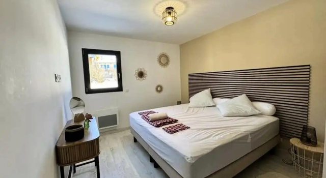 House Near Formigueres Ski Slopes, Rezerwuj Apartament Hotele w Formigueres z parkingiem, Parking