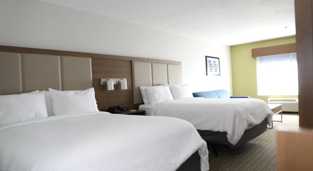 Holiday Inn Express Hotel & Suites Albuquerque Airport by IHG
