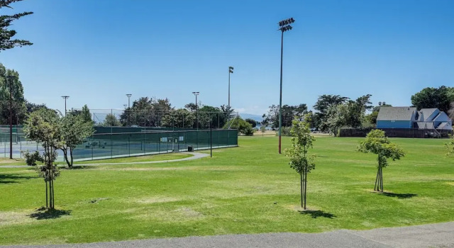 Коттедж Stroll to SF Bay Beaches! Cozy Home in Alameda