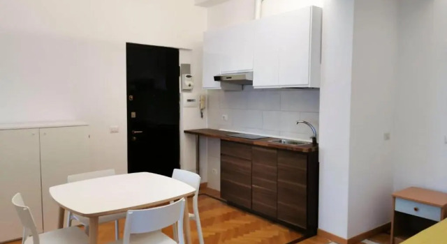 Студия с балконом Pergolesi Apartments