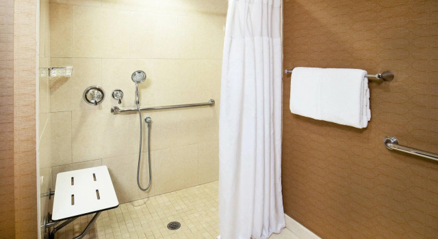 Двухместный номер Standard Sheraton Portsmouth Harborside Hotel